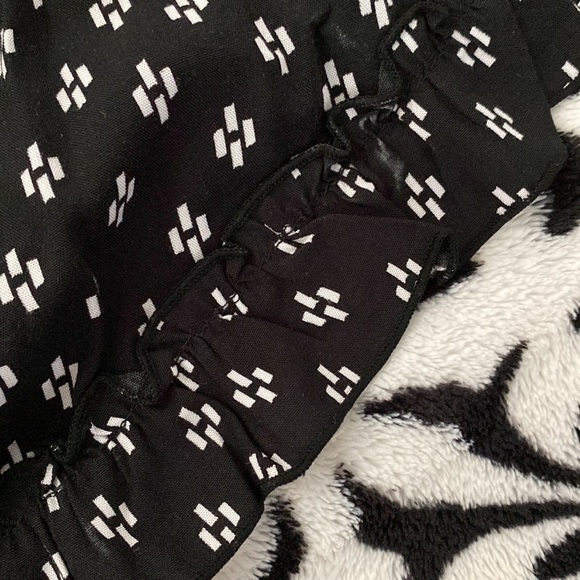 New Anthropologie beach gold safari high rise printed shorts size XS/S - Picture 10 of 10